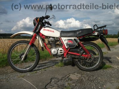 Honda_XL_185_S_rot-weiss_Gepaecktraeger_-_wie_XL_CL_TL_SL_50_90_100_125_185_200_250_S_1.jpg