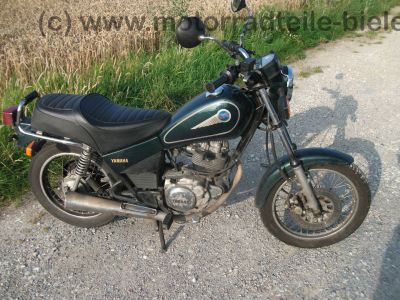 Yamaha_SR_125_10F_gruen_Motoschaden_Umfaller_neue_Reifen_-_wie_SR_YBR_TW_XT_125_250_40.jpg