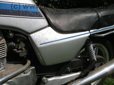 Honda_CB_250_N_silber_blau_TOP_ORIGINAL_Scheunenfund_-_wie_CMX_CM_CB_250_400_450_C_T_N_16.jpg
