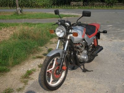Suzuki_GS_550_M_Katana_silber-rot_Stahlflex_orig__Auspuff_DGM_38634_S_-_wie_GS_500_550_D_E_L_89.jpg