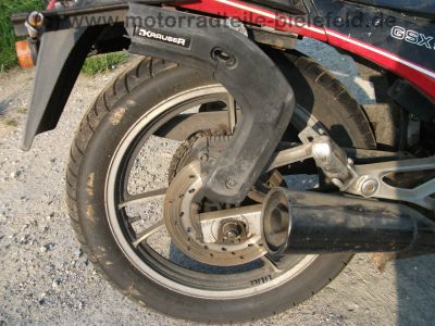 Suzuki_GSX_550_E_GN71D_schwarz-rot_CRASH_Motor_neu_-_wie_GSX_400_500_550_600_F_E_ES_EF_101.jpg