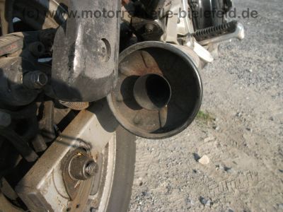 Suzuki_GSX_550_E_GN71D_schwarz-rot_CRASH_Motor_neu_-_wie_GSX_400_500_550_600_F_E_ES_EF_121.jpg