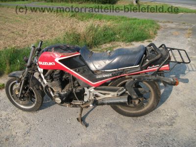 Suzuki_GSX_550_E_GN71D_schwarz-rot_CRASH_Motor_neu_-_wie_GSX_400_500_550_600_F_E_ES_EF_43.jpg