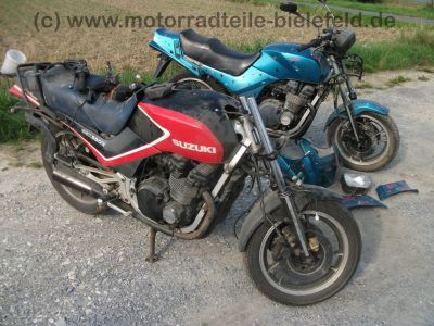 Suzuki_GSX_550_E_GN71D_schwarz-rot_CRASH_Motor_neu_-_wie_GSX_400_500_550_600_F_E_ES_EF_8.jpg