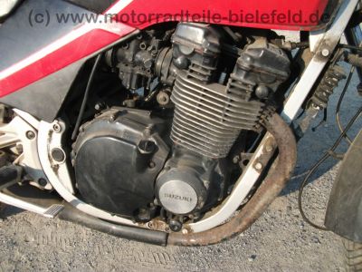 Suzuki_GSX_550_E_GN71D_schwarz-rot_CRASH_Motor_neu_-_wie_GSX_400_500_550_600_F_E_ES_EF_92.jpg