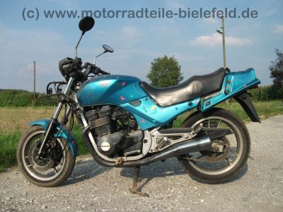 Suzuki_GSX_550_EF_GN71D_tuerkis_orig__Auspuff_-_wie_GSX_400_500_550_600_F_E_ES_EF_105.jpg