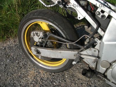 Yamaha_FZR_600_3HE_Crash_-_Motor_Vergaser_Benzinpumpe_CDI_etc__OK__35.jpg