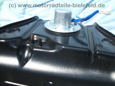 Suzuki_GSX-R_GSXR_750_600_K6_K7_zerlegt_-_Motor_Hinterrad_Schwinge_Verkleidung_etc__33.jpg