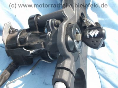 Suzuki_GSX-R_GSXR_750_600_K6_K7_zerlegt_-_Motor_Hinterrad_Schwinge_Verkleidung_etc__63.jpg