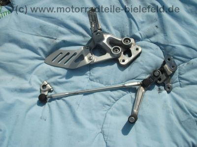 Suzuki_GSX-R_GSXR_750_600_K6_K7_zerlegt_-_Motor_Hinterrad_Schwinge_Verkleidung_etc__68.jpg