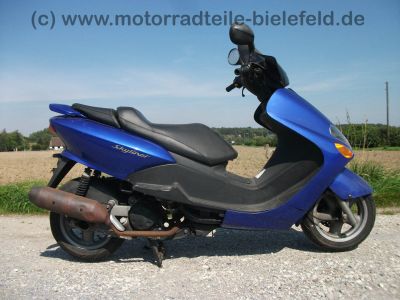 MBK_Skyliner_YP_125_SE02_blau_-_wie_Yamaha_Majesty_Maxster_Cygnus_Thunder_SE03_SE05_XQ_XC_125_150_250_1.jpg