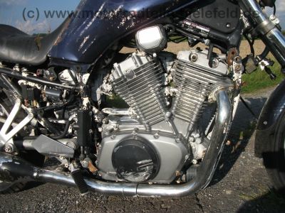 Suzuki_VX_800_VS51B_Crash_-_wie_VS_VZ_600_700_750_800_Intruder_Marauder_VP_VR_51_A_B_VS_52_57.jpg