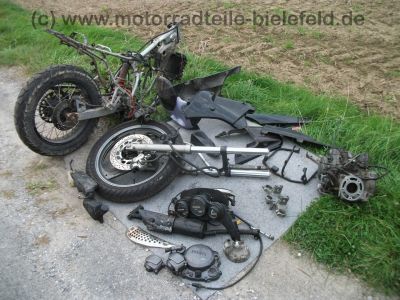 Yamaha_TDR_125_R_4GW_SuperMoto_Stunt_-_wie_3SH_3XE_3XD_4GW_4GX_5AN_RD_DT_125_R_19.jpg