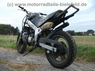 Yamaha_TDR_125_R_4GW_SuperMoto_Stunt_-_wie_3SH_3XE_3XD_4GW_4GX_5AN_RD_DT_125_R_25.jpg