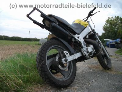 Yamaha_TDR_125_R_4GW_SuperMoto_Stunt_-_wie_3SH_3XE_3XD_4GW_4GX_5AN_RD_DT_125_R_71.jpg