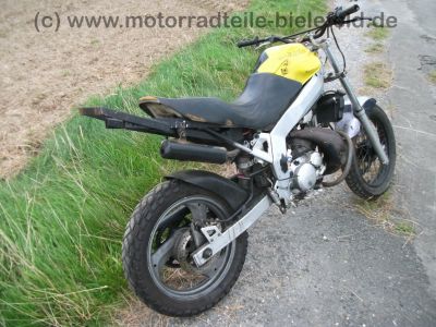 Yamaha_TDR_125_R_4GW_SuperMoto_Stunt_-_wie_3SH_3XE_3XD_4GW_4GX_5AN_RD_DT_125_R_72.jpg