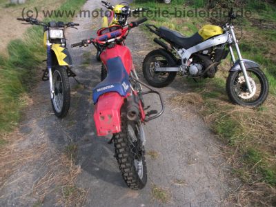 Yamaha_TDR_125_R_4GW_SuperMoto_Stunt_-_wie_3SH_3XE_3XD_4GW_4GX_5AN_RD_DT_125_R_9.jpg