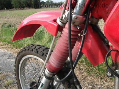 Honda_XL_250_R_MD11_rot_Stunt_-_wie_MD03_XL_350_R_ND03_XL_600_R_PD03_18.jpg