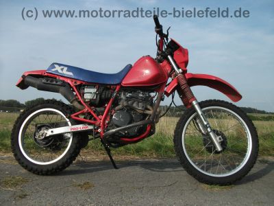 Honda_XL_250_R_MD11_rot_Stunt_-_wie_MD03_XL_350_R_ND03_XL_600_R_PD03_47.jpg