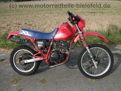 Honda_XL_250_R_MD11_rot_Stunt_-_wie_MD03_XL_350_R_ND03_XL_600_R_PD03_51.jpg