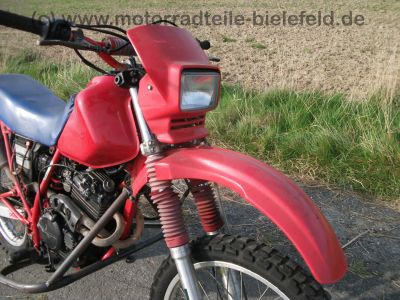 Honda_XL_250_R_MD11_rot_Stunt_-_wie_MD03_XL_350_R_ND03_XL_600_R_PD03_54.jpg