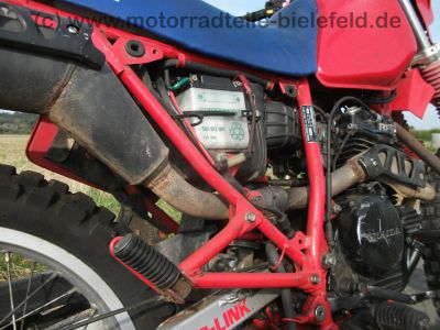 Honda_XL_250_R_MD11_rot_Stunt_-_wie_MD03_XL_350_R_ND03_XL_600_R_PD03_69.jpg