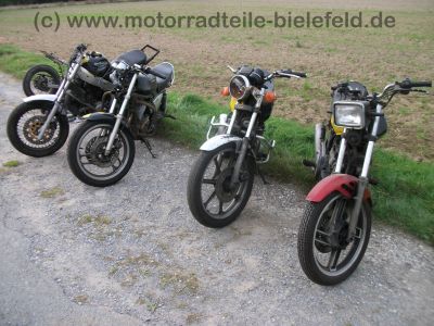 Yamaha_XS_400_DOHC_Typ_12E_Twin_Stunt_Tank_ok_-_Basis_f�r_Bobber_wie_XS_250_360_400_OHC_4.jpg