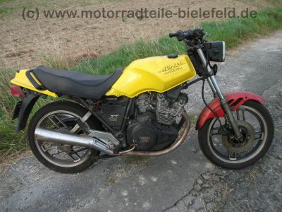 Yamaha_XS_400_DOHC_Typ_12E_Twin_Stunt_Tank_ok_-_Basis_f�r_Bobber_wie_XS_250_360_400_OHC_50.jpg