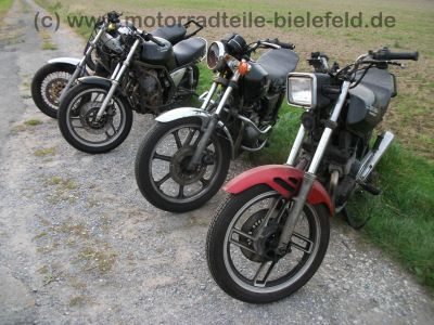 Yamaha_XS_400_DOHC_Typ_12E_Twin_Stunt_Tank_ok_-_Basis_f�r_Bobber_wie_XS_250_360_400_OHC_7.jpg