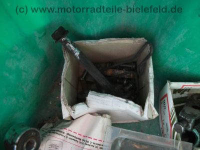 Honda_CB_250_RS_rot_MC02_zerlegt_Motor_demontiert_Neuteile_-_wie_XL_CL_250_R_S_MD03_MD04_MD06_Deluxe_65.jpg