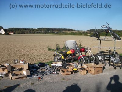 Suzuki_LS_650_Savage_ex-blau_zerlegt_Chopper_1a_gepflegt_-_Basis_Bobber_1.jpg