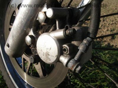 Suzuki_LS_650_Savage_gelb_geflammt_Motor_demontiert_Sissybar_-_Basis_Bobber_23.jpg