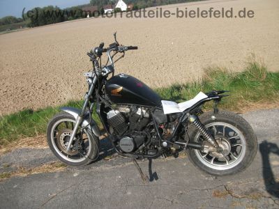 Honda_VT_500_C_Custom_Shadow_PC08_schwarz_Fehlteile_Chopper_vorverlegte_Fischer_Fussrasten-Anlage_FS07_eingetragen_12.jpg