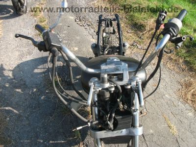 Honda_VT_500_C_Custom_Shadow_PC08_schwarz_Fehlteile_Chopper_vorverlegte_Fischer_Fussrasten-Anlage_FS07_eingetragen_25.jpg