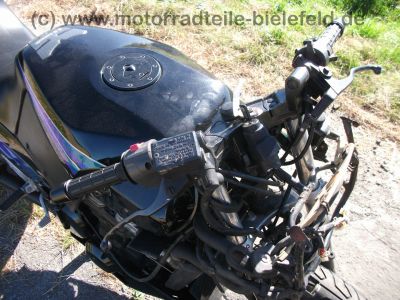 Kawasaki_GPX_600_R_schwarz-blau_ZX600C_Unfall_gepflegt_-_wie_GPZ_GPX_ZX_500_600_750_900_R_A_B_C_28.jpg