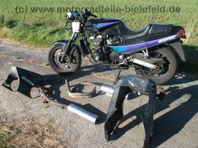 Kawasaki_GPX_600_R_ZX_600_C_schwarz-gruen_Umfaller_-__wie_GPZ_GPX_ZX_500_600_750_900_A_B_C_D_R_14.jpg