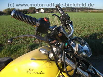 Honda_VF_750_C_Magna_RC09_gelb_Crash_-_wie_VF_500_700_750_1100_S_F_C_RC21_RC28_V35_V45_V65_Sabre_Interceptor_116.jpg