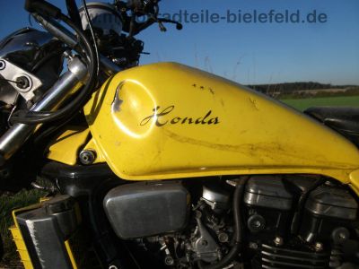Honda_VF_750_C_Magna_RC09_gelb_Crash_-_wie_VF_500_700_750_1100_S_F_C_RC21_RC28_V35_V45_V65_Sabre_Interceptor_27.jpg