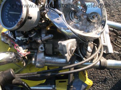 Honda_VF_750_C_Magna_RC09_gelb_Crash_-_wie_VF_500_700_750_1100_S_F_C_RC21_RC28_V35_V45_V65_Sabre_Interceptor_43.jpg