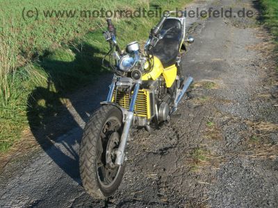 Honda_VF_750_C_Magna_RC09_gelb_Crash_-_wie_VF_500_700_750_1100_S_F_C_RC21_RC28_V35_V45_V65_Sabre_Interceptor_6b.jpg