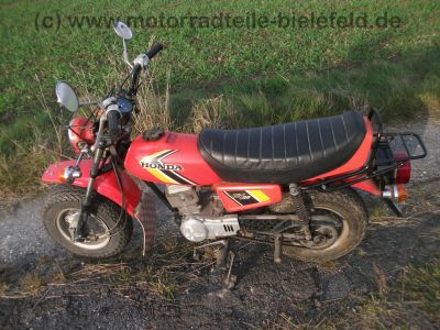Honda_CY_50_orange-rot_original_Schluessel_Papiere_-_wie_CY_CB_XL_TL_SL_CL_Z_ST_50_80_90_100_125_DAX_Monkey_3.jpg