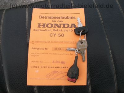 Honda_CY_50_orange-rot_original_Schluessel_Papiere_-_wie_CY_CB_XL_TL_SL_CL_Z_ST_50_80_90_100_125_DAX_Monkey_47.jpg