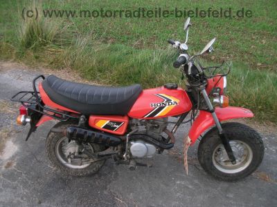 Honda_CY_50_orange-rot_original_Schluessel_Papiere_-_wie_CY_CB_XL_TL_SL_CL_Z_ST_50_80_90_100_125_DAX_Monkey_76.jpg