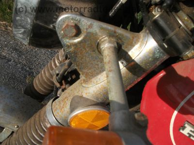 Honda_CB_250_K4_B4_rot_HESTRI_30PS_-_wie_CB_CL_SL_250_350_450_K_K0_K1_K2_K3_K4_23.jpg