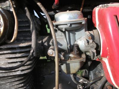 Honda_CB_250_K4_B4_rot_HESTRI_30PS_-_wie_CB_CL_SL_250_350_450_K_K0_K1_K2_K3_K4_42.jpg
