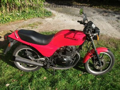 Kawasaki_GPZ_305_Kette_Typ_EX_305_A_rot_Auspuff_KHI_K_070_-_wie_GPz_Z_KZ_CSR_250_305_A_B_C_LTD_BD_Belt_Drive_58.jpg