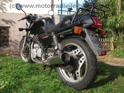 Honda_XBR_500_PC15_schwarz_original_Sozius-Abdeckung_Gepaecktraeger_-_wie_XBR_500_S_GB_500_Clubman_PC16_RFVC_Einzylinder_22.jpg