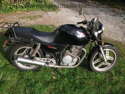 Honda_XBR_500_PC15_schwarz_original_Sozius-Abdeckung_Gepaecktraeger_-_wie_XBR_500_S_GB_500_Clubman_PC16_RFVC_Einzylinder_96.jpg