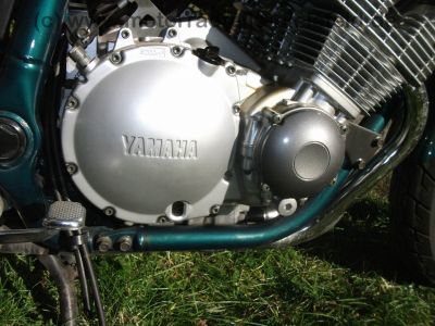 Yamaha_XJ_900_S_Diversion_4KM_gruen_1__Hd__orig__3_441_KM_orig__Gepaecksystem_Koffer-System_Koffer-Traeger_102.jpg