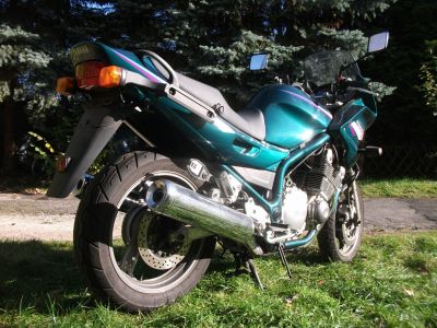 Yamaha_XJ_900_S_Diversion_4KM_gruen_1__Hd__orig__3_441_KM_orig__Gepaecksystem_Koffer-System_Koffer-Traeger_73.jpg